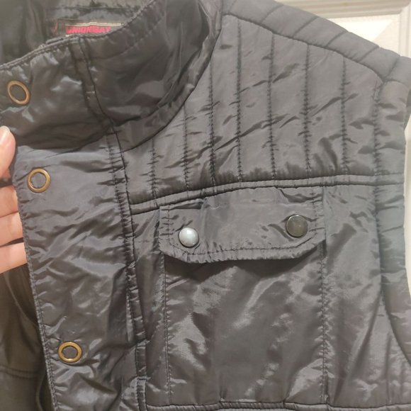 Unionbay Vest Men's Size Large Black Snap Puffer Pockets - Picture 2 of 10